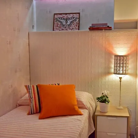 Holiday Chalet En * איסלה דה לה טוחה
